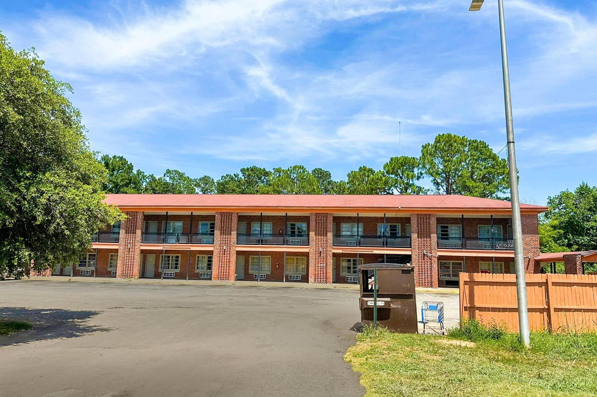 Sunrise Inn By Oyo Albany Exterior photo