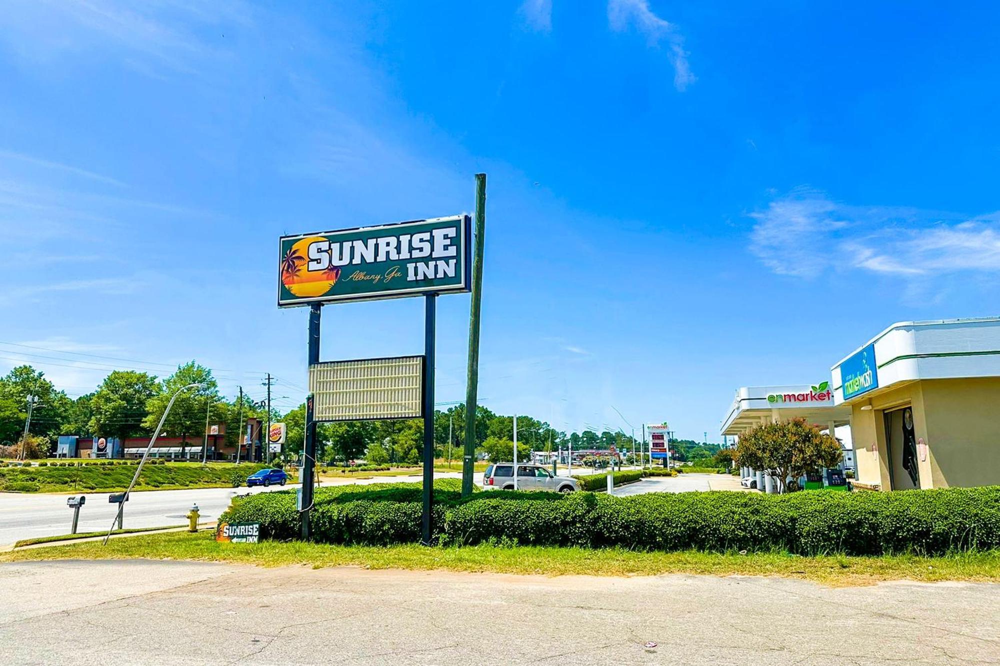 Sunrise Inn By Oyo Albany Exterior photo